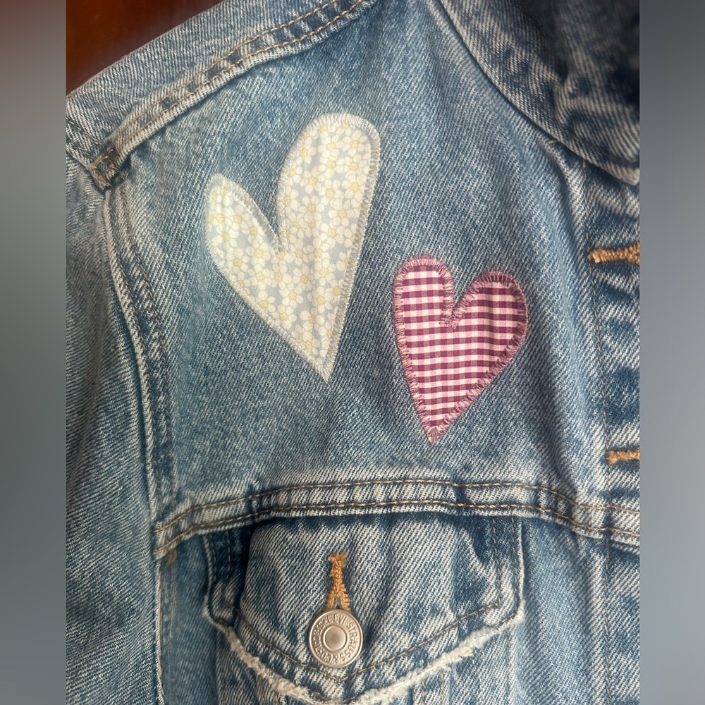 Levi’s Women’s Denim Jacket With Patchwork Hearts… - image 4